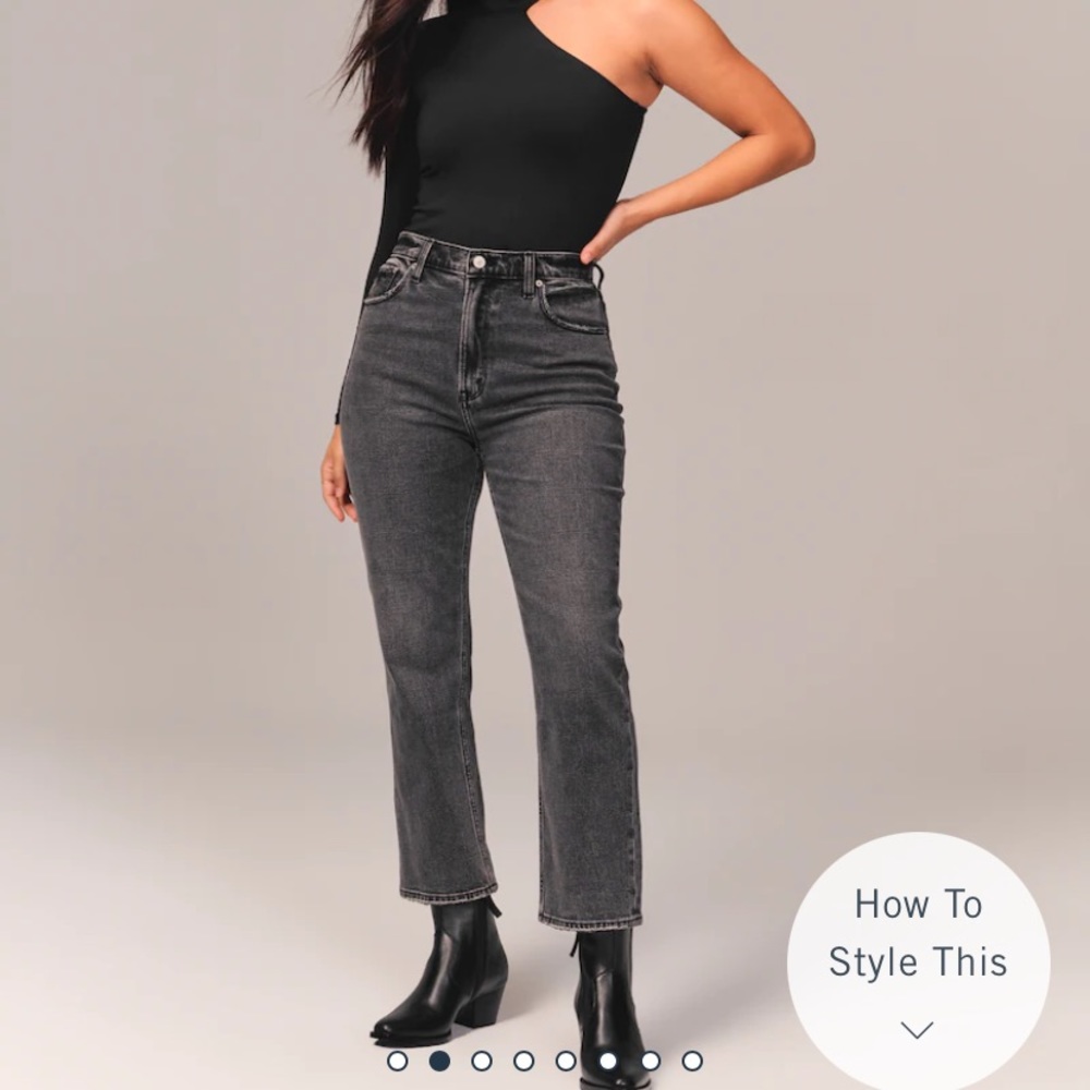 A&F Curve Love Ultra High Rise Ankle Straight Jeans